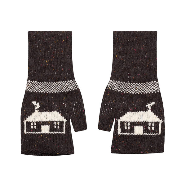 Black & Beech Teachin Wrist Warmers in Peat