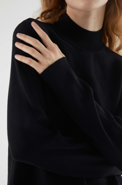 Compania Fantastica High Neck Knit - Black