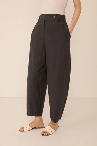 VI.VE.RE Thea Barrel Leg Trouser - Black