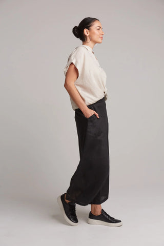 EB&IVE Studio Wide Leg Linen Crop Trousers - Black