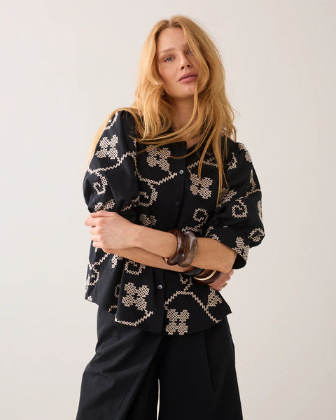 Summum Woman Embroidered Blouse - Black