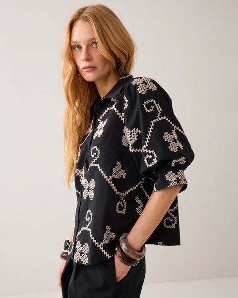 Summum Woman Embroidered Blouse - Black
