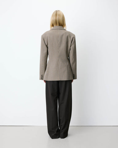 Grace & Mila Almond Tailored Houndstooth Blazer - Beige