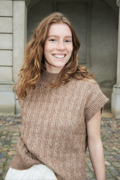 Lollys Laundry FinnLL Sleeveless Knit Vest - Camel