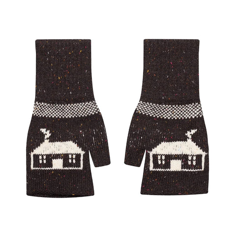 Black & Beech Teachin Wrist Warmers in Peat
