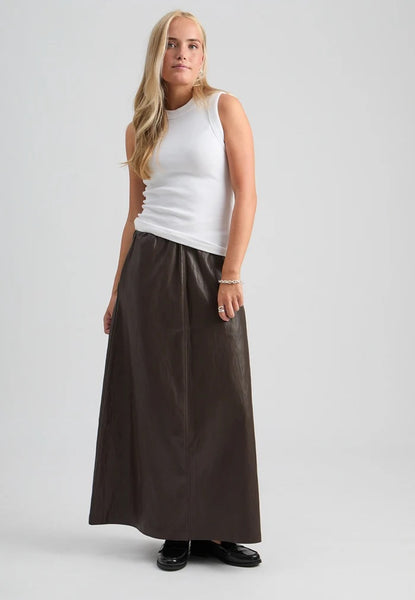 Peppercorn PCSage Pleather Maxi Skirt - Java Brown