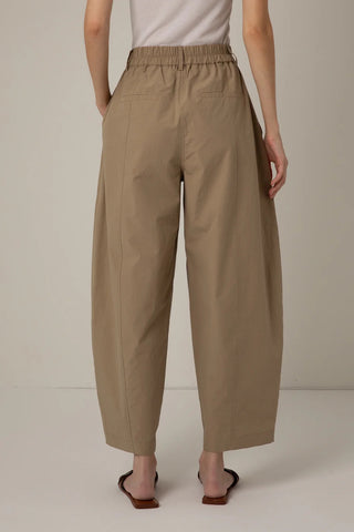 VI.VE.RE Thea Barrel Leg Trouser - Sand