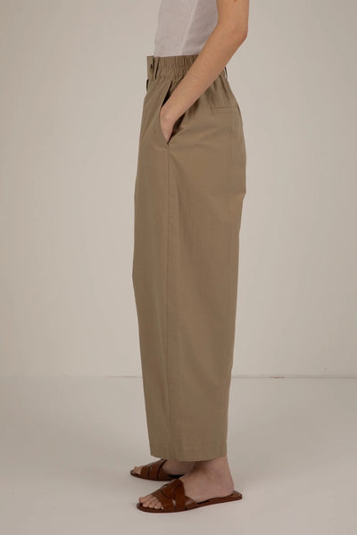 VI.VE.RE Thea Barrel Leg Trouser - Sand
