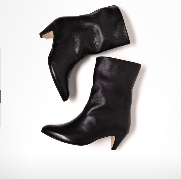 Anonymous Vully 50 Stiletto Soft Calf Boot - Black