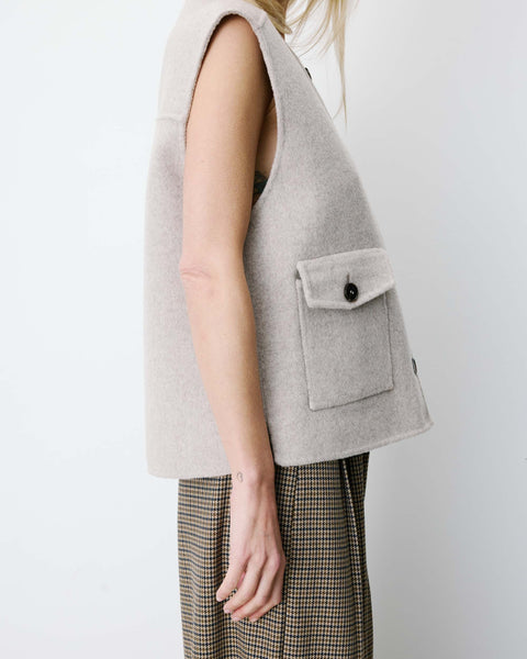 Grace & Mila Adagio Oversized Sleeveless Jacket - Sable