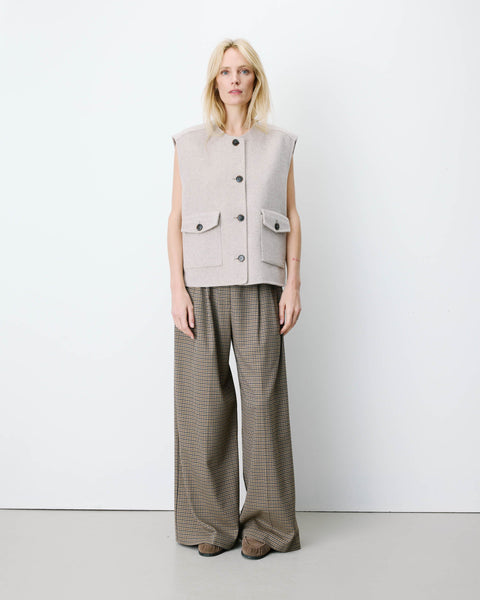 Grace & Mila Adagio Oversized Sleeveless Jacket - Sable