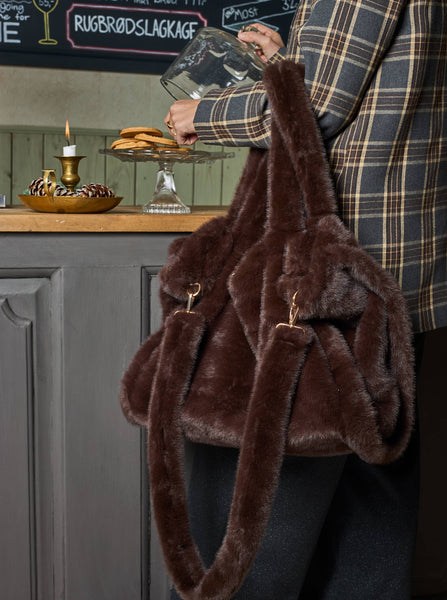 Black Colour BCLoma Big Shopper Bag - Coffee