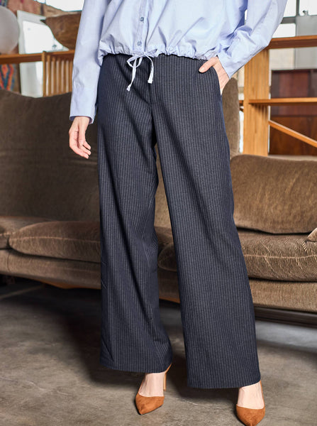 Black Colour BCMoore Stripe Box Pant - Navy