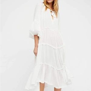 Black Colour McNell Embroidery Dress - Off White