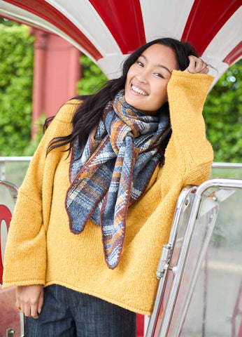 Black Colour BCLEONI Checkered Scarf - Grey