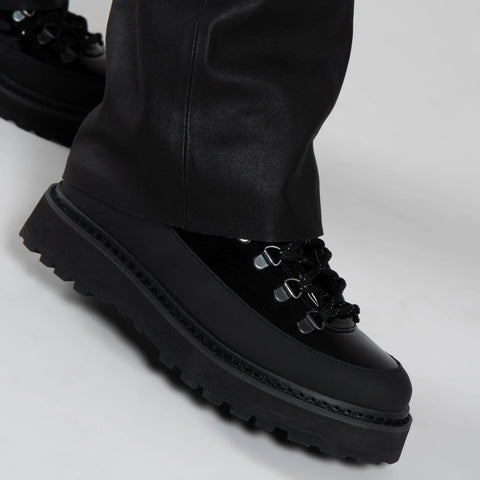 Monofoo Hiking Boot Core Cap Patent Leathe Boots  - Black